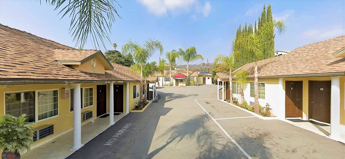 Rose Bowl Motel