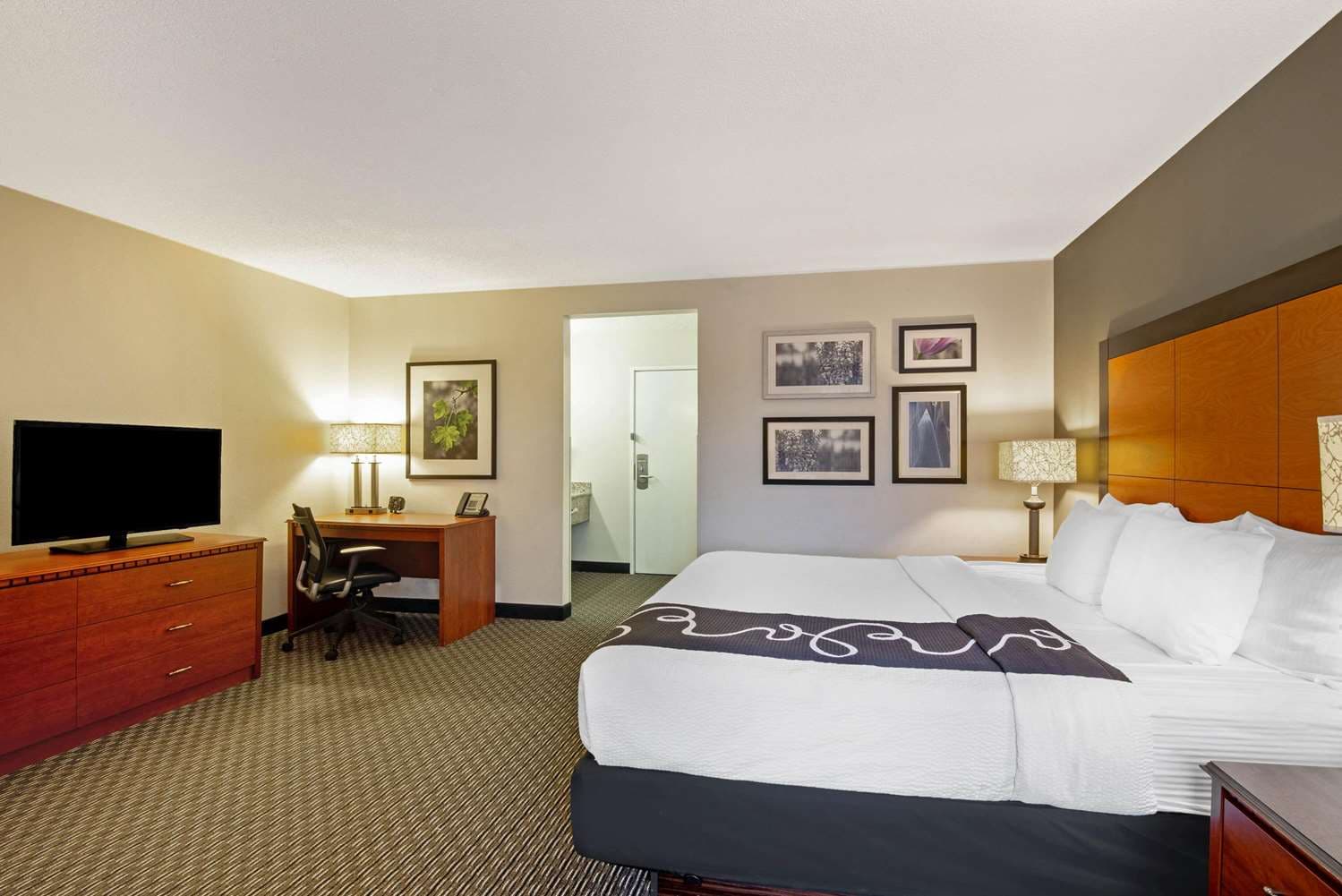 La Quinta by Wyndham Harrisburg Airport Hershey