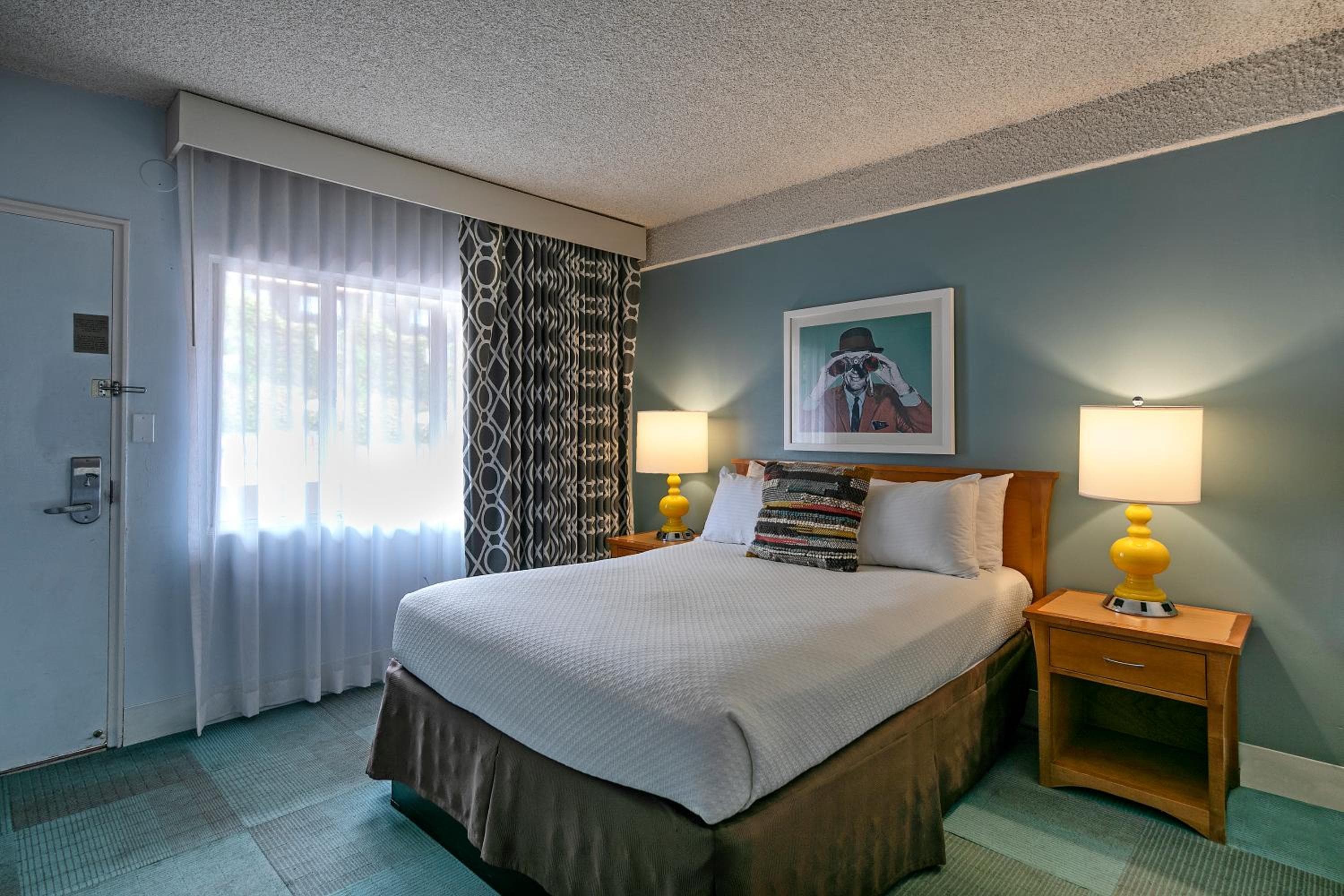 La Jolla Cove Hotel & Suites