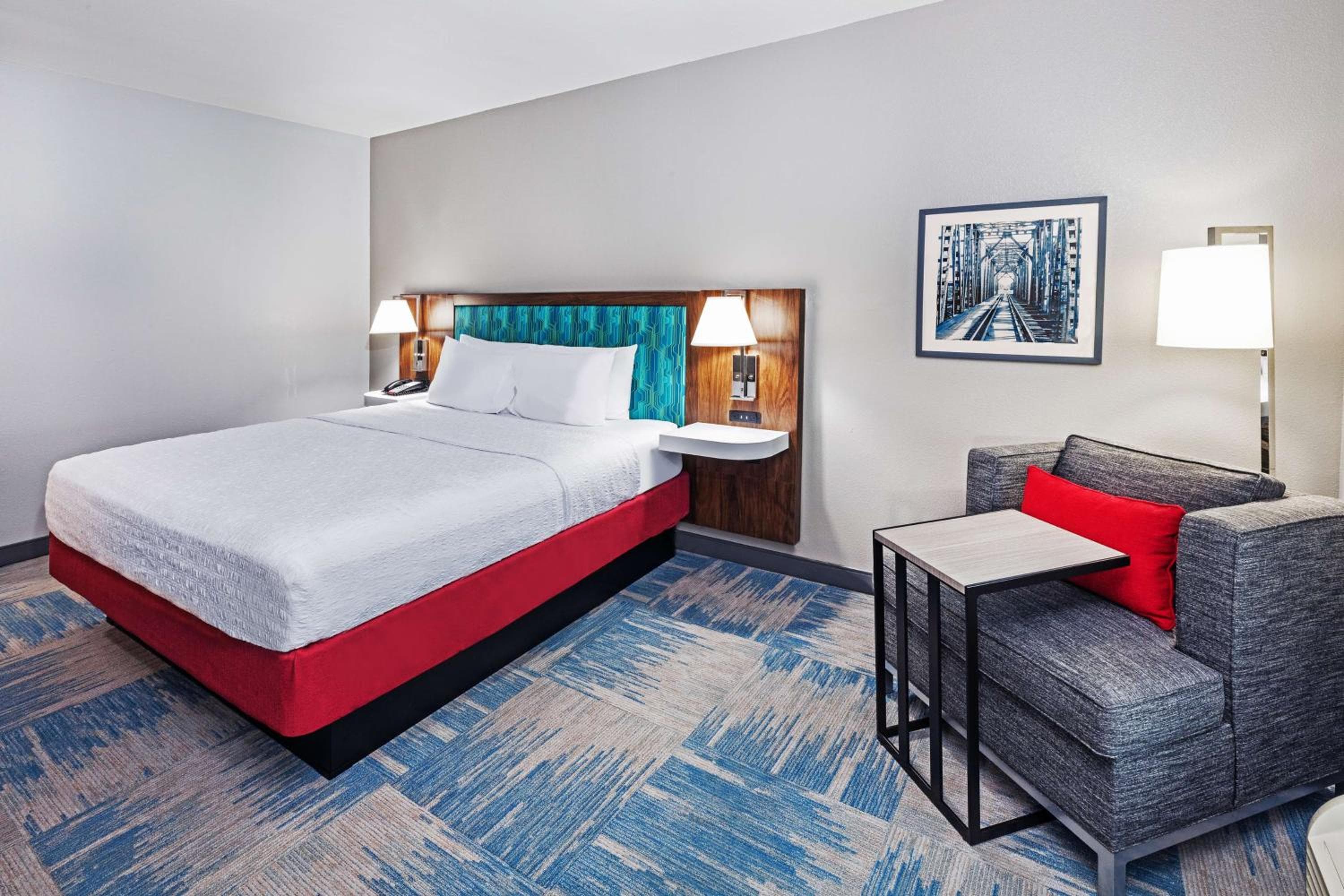 Hampton Inn and Suites Houston Central
