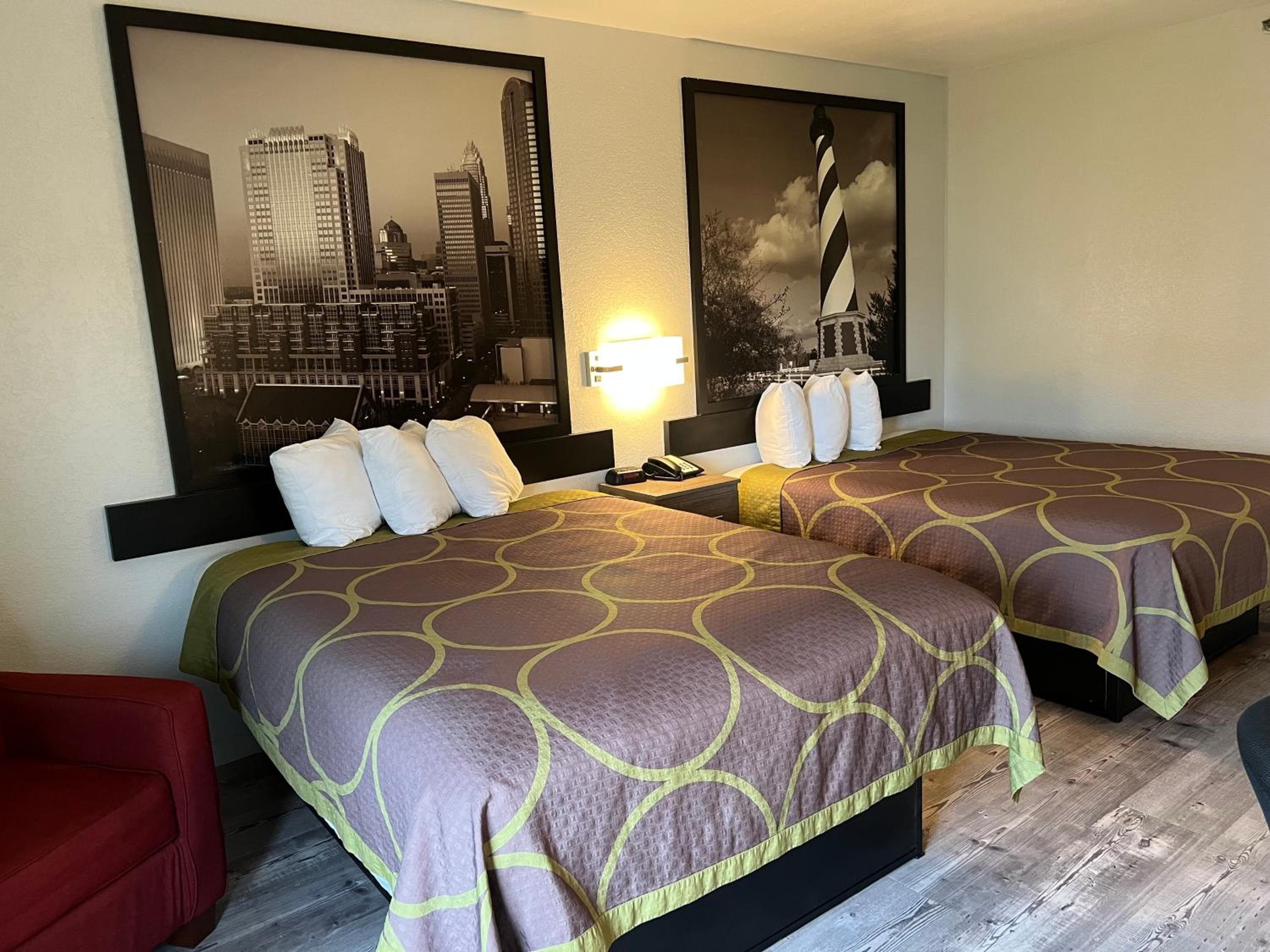 Super 8 by Wyndham Clemmons/Winston-Salem Area I-40